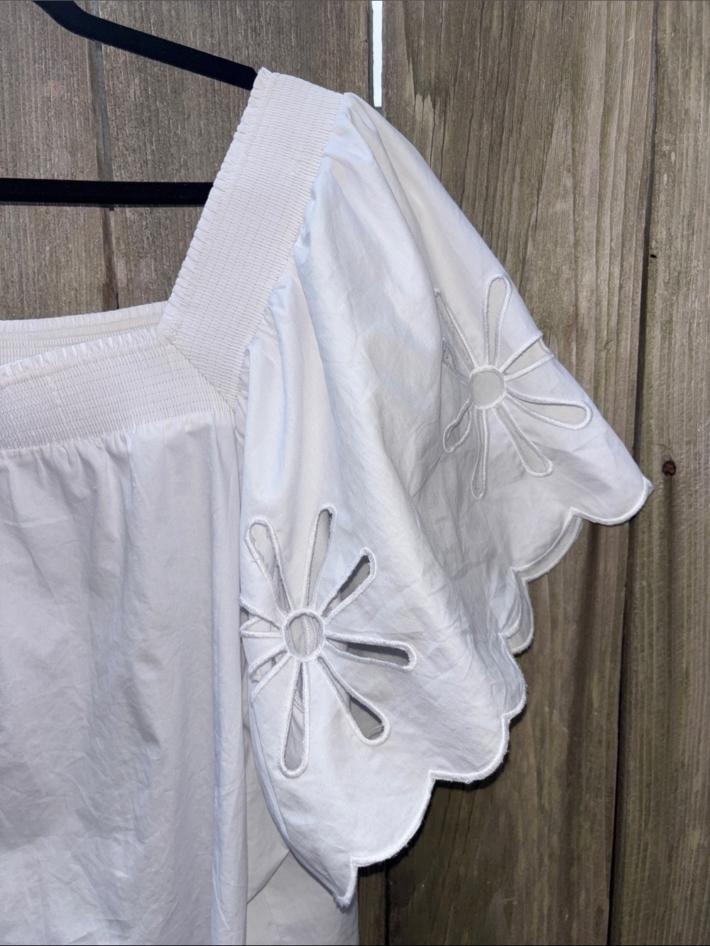 Jodifl Chic Feminine White Top Blouse Laser Floral Bell Women’s Plus 3X NWOT - Picture 2 of 7